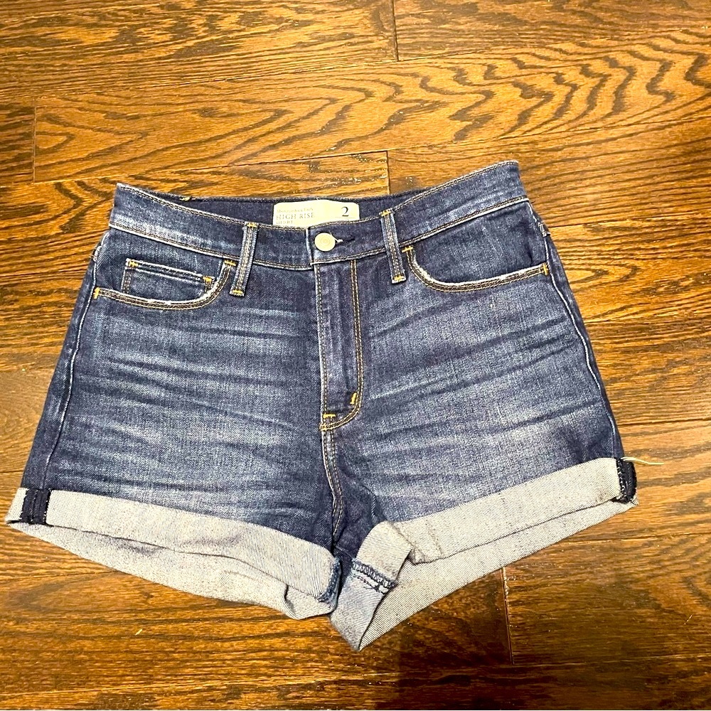 Denim jean shorts - size 2 (26 waist) - high rise - Abercrombie Fitch dark blue
